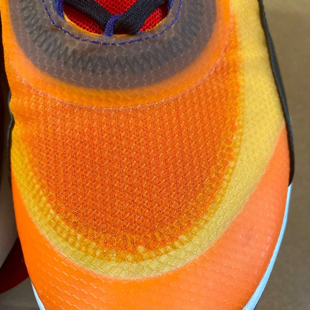 NIKE AIR MAX 2090 - Picture 4 of 8